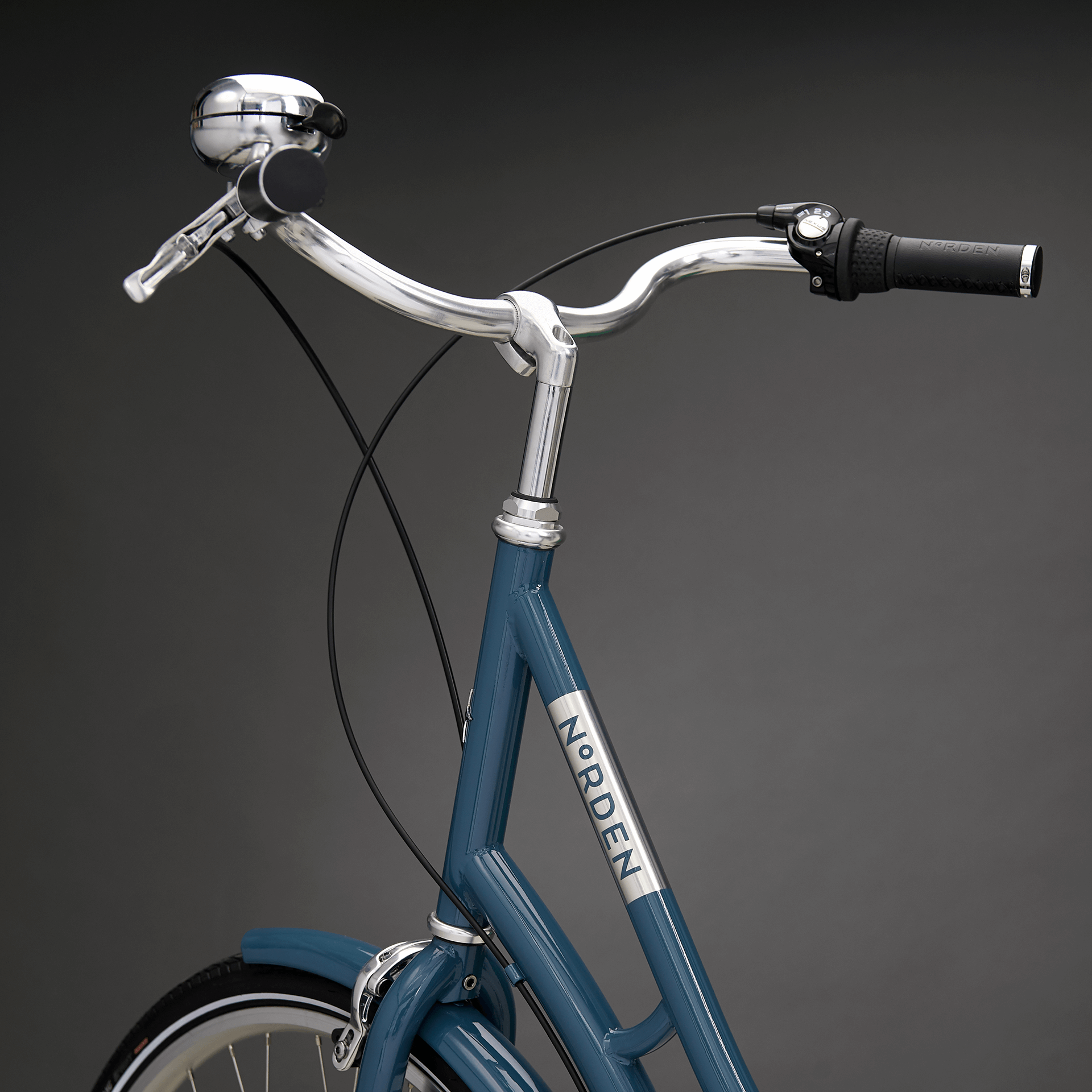 Norden retrokrank i kobber